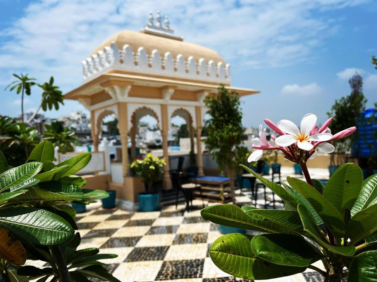 Petal Of Mewar - A Luxury Boutique Hotel อุเดเปอร์ ภายนอก รูปภาพ