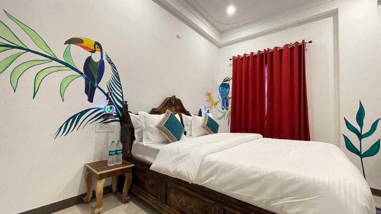 Petal Of Mewar - A Luxury Boutique Hotel อุเดเปอร์ ภายนอก รูปภาพ