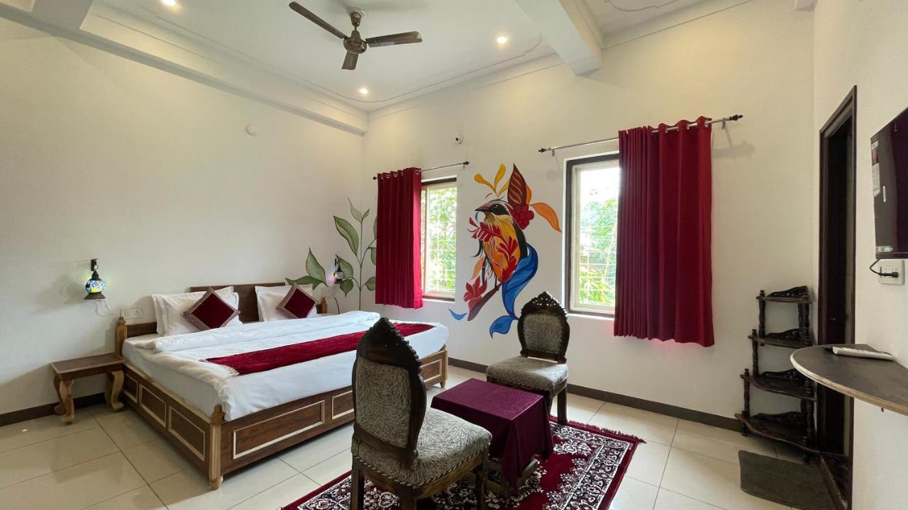 Petal Of Mewar - A Luxury Boutique Hotel อุเดเปอร์ ภายนอก รูปภาพ