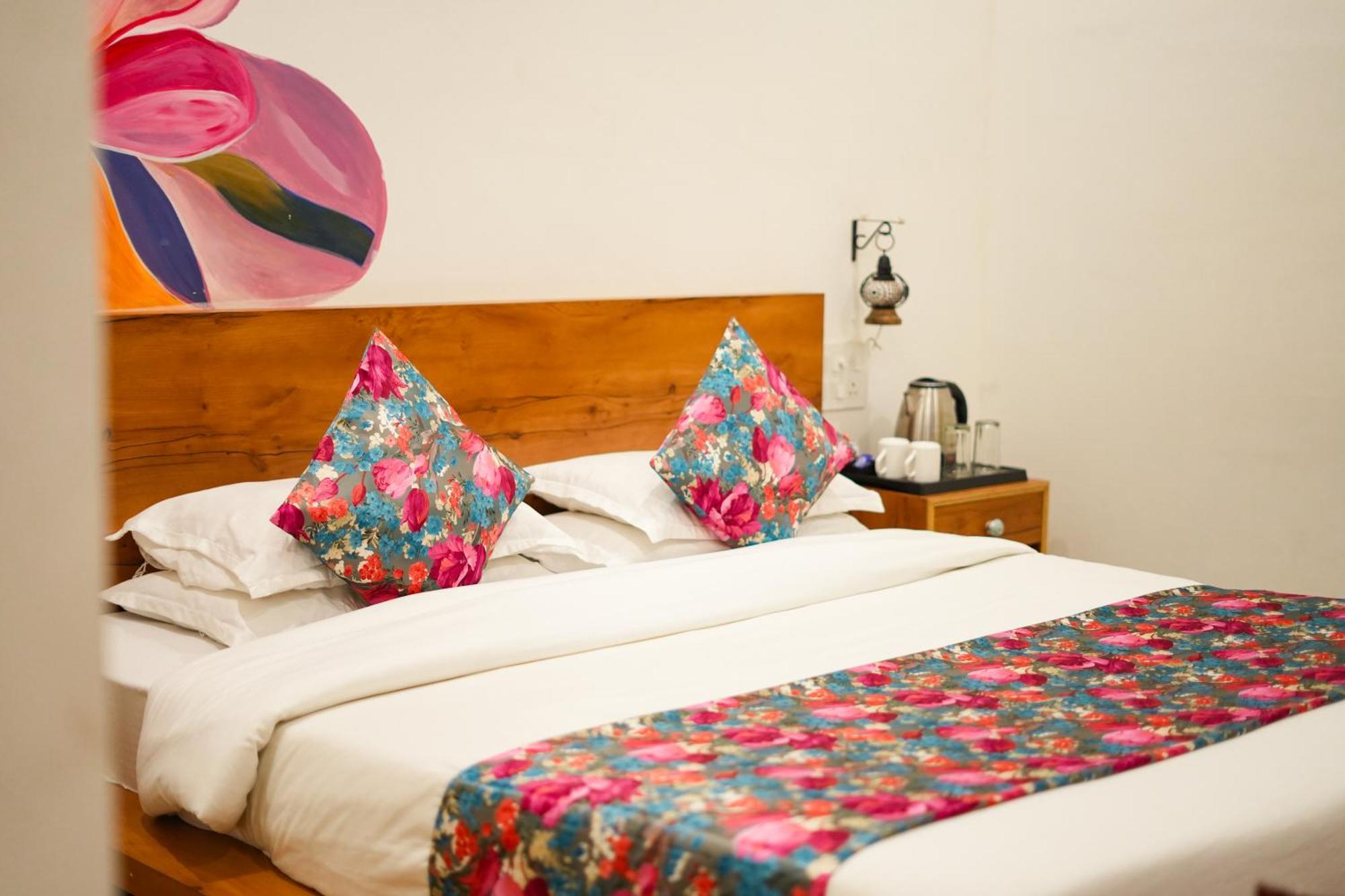 Petal Of Mewar - A Luxury Boutique Hotel อุเดเปอร์ ภายนอก รูปภาพ