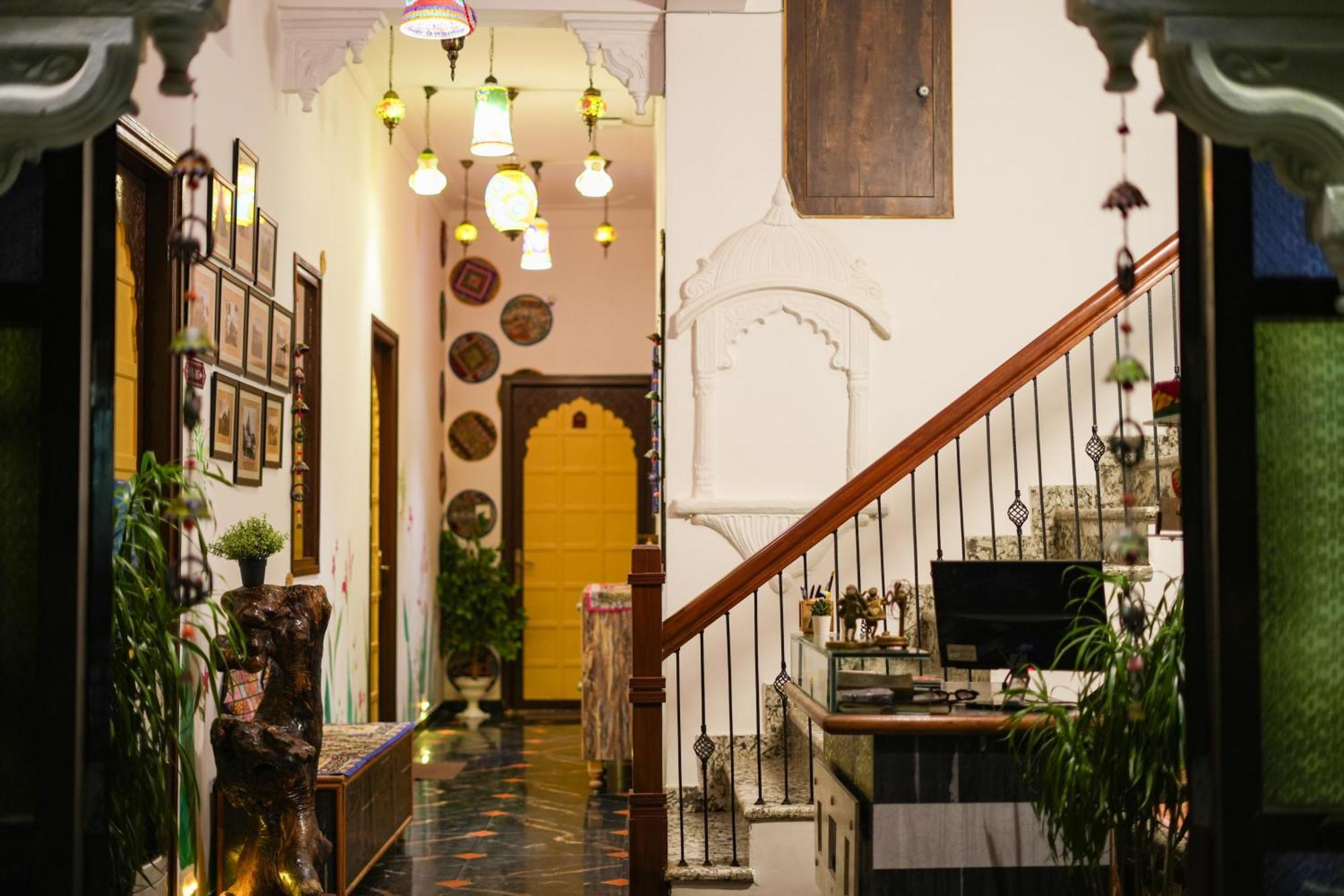 Petal Of Mewar - A Luxury Boutique Hotel อุเดเปอร์ ภายนอก รูปภาพ