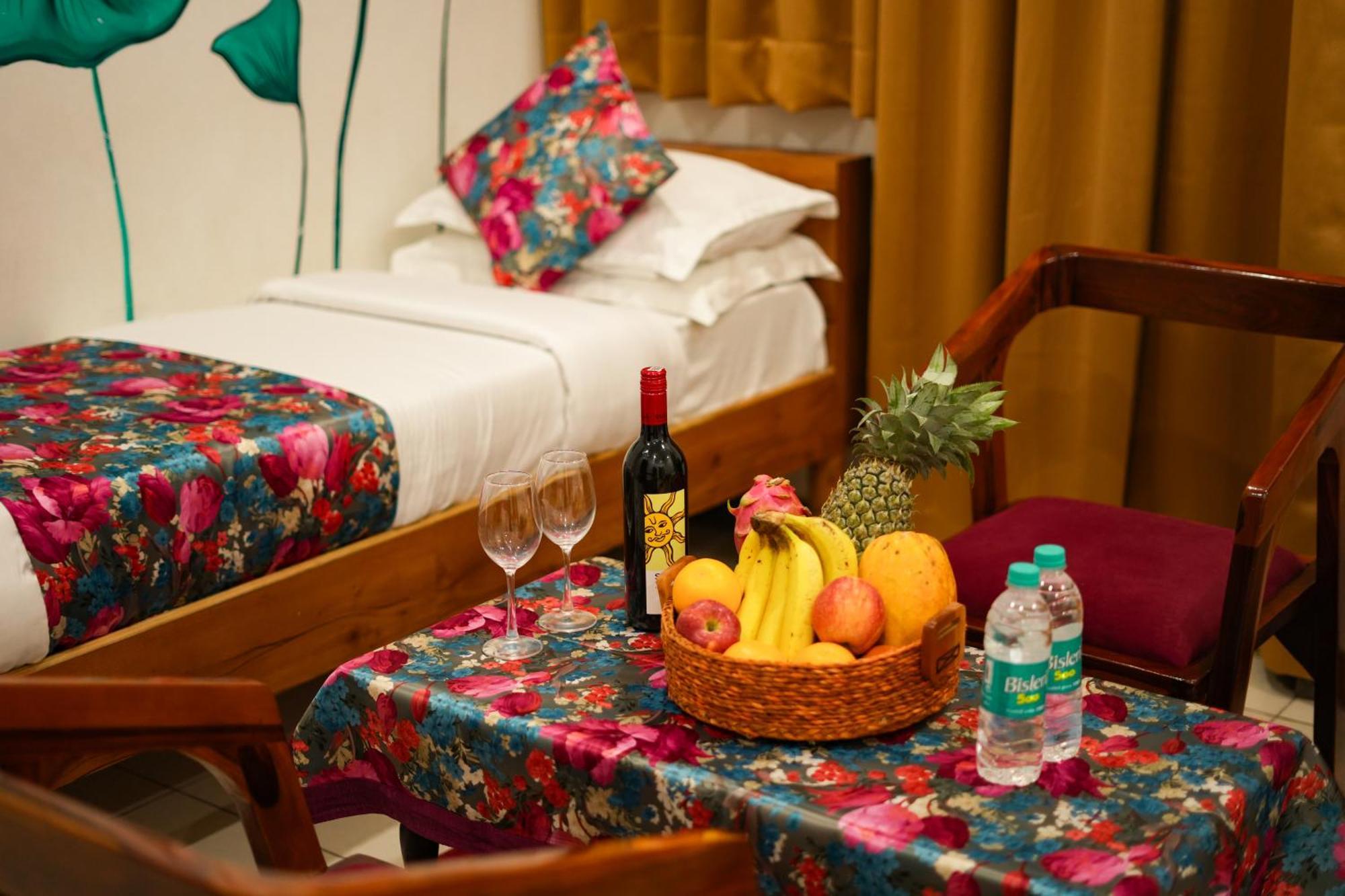 Petal Of Mewar - A Luxury Boutique Hotel อุเดเปอร์ ภายนอก รูปภาพ